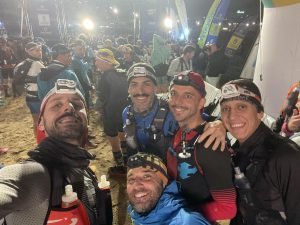 Foto desde la salida de la Transgrancanaria 2023 con Ricardo, Javi, Cesar y Agoney